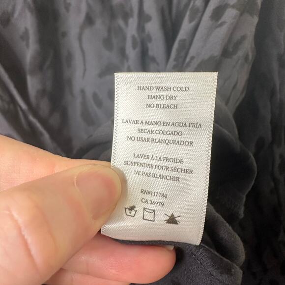 Sm Rails Hillary Ash Gray Cheetah Print Top Faux Wrap Luxe Capsule Wardrobe Chic - Picture 5 of 8